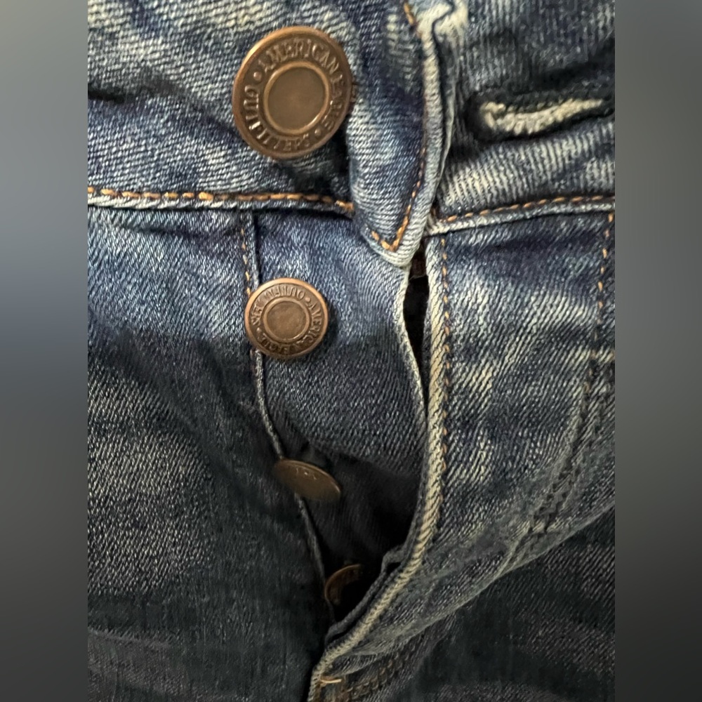 AMERICAN EAGLE - Picture 8 of 10